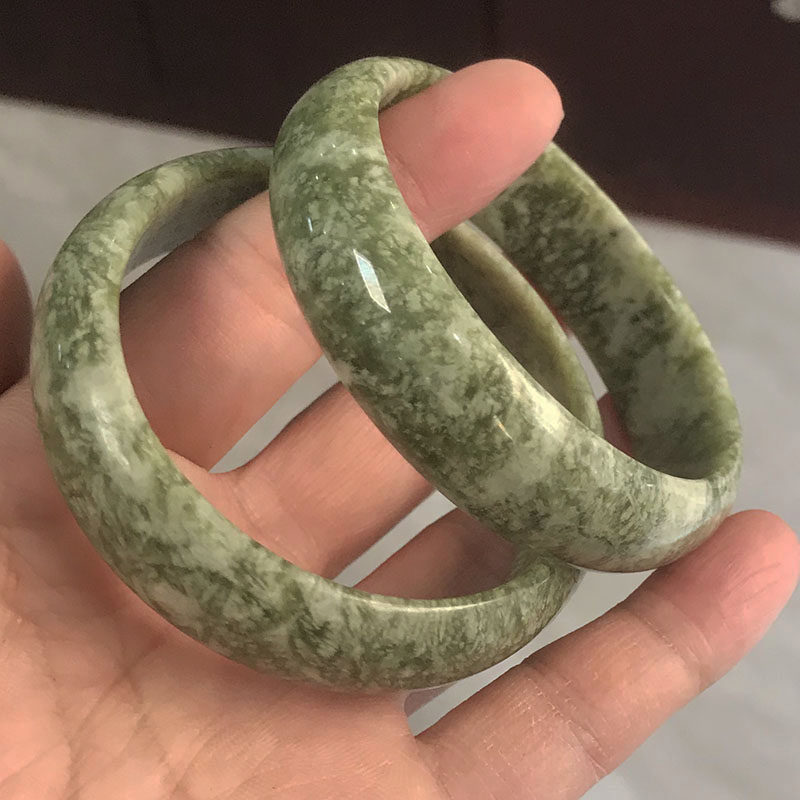天然飘花岫玉手镯辽宁姜花玉石镯子岫岩玉时尚玉镯女士时尚首饰品