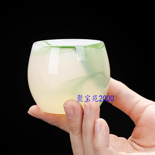 带翠色玉瓷茶杯主人杯