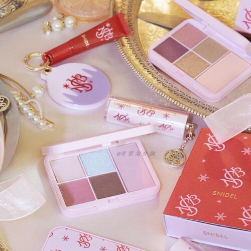 SNIDELBEAUTY2025圣诞限定眼影
