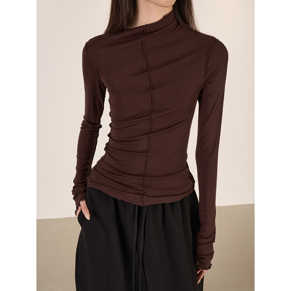 不对称肩花边领保暖上衣