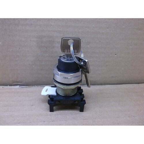 EM22KE4 Eaton Cutler Hammer NEW 22MM Metal Key Keyed Selecto