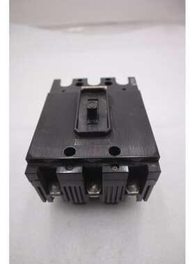ITE EE3-B020 3 POLE 20 AMP 240VAC 类型 EE3 断路器库存 B-619