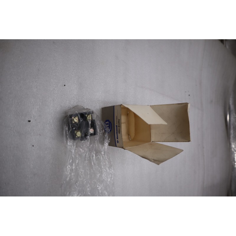 全新开箱 AB Allen Bradley 800T-NXM Ser。 C 接触块库存 K-766C