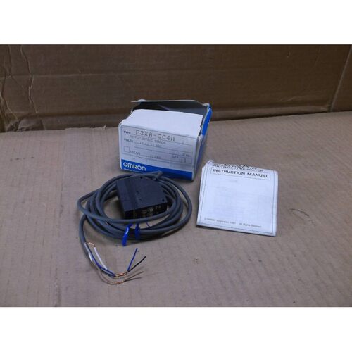E3XA-CC4A Omron NEW In Box Analog Fiber Amplifier Photoelect