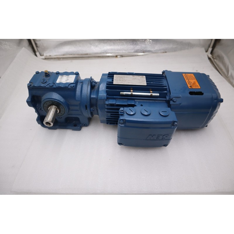 全新 Sew Eurodrive S47 DRN80M4/BE1HR 螺旋蠕虫齿轮电机库存 HS