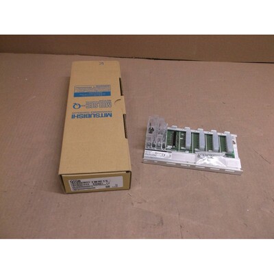Q55B Mitsubishi NEW In Box PLC 5 Slot Extension Rack