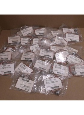 70256 Brad Harrison NEW In Box Micro Change Receptacle Molde