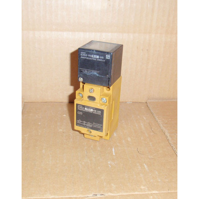 E3N2-R5Y4B-US Omron Démo Photoélectrique Capteur Interrupt