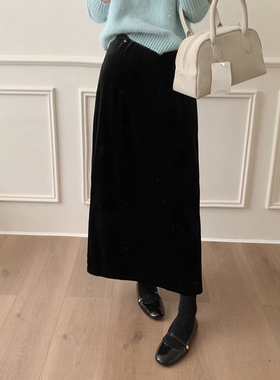 2025新款秋季韩系穿搭小A字直筒后开叉黑色金丝绒半身裙子女秋