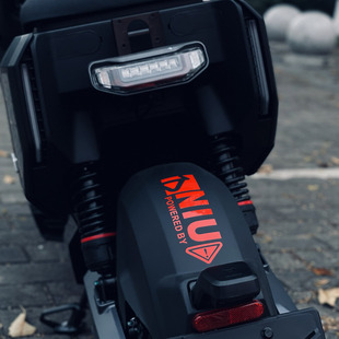 小牛电动车NXT挡泥板U3装饰F400t贴纸Mqil反光贴个性改装防水车贴