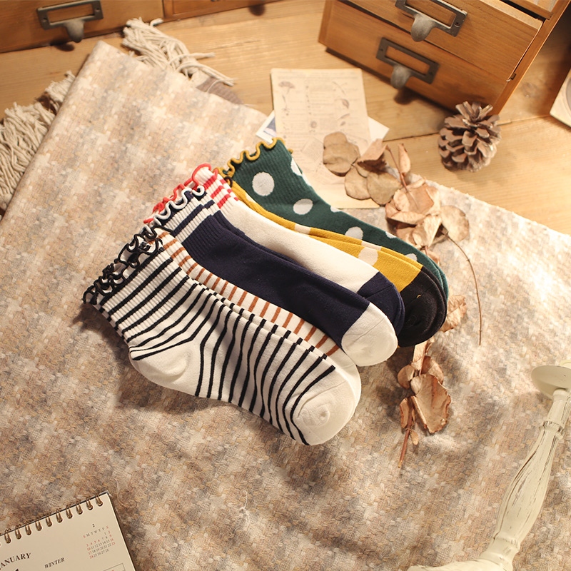 原宿风花边拼色条纹波点棉袜子