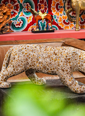 【本尼家】浅豹纹瓷片走豹手工贴片装饰家客厅玄关落地摆件 BJ99