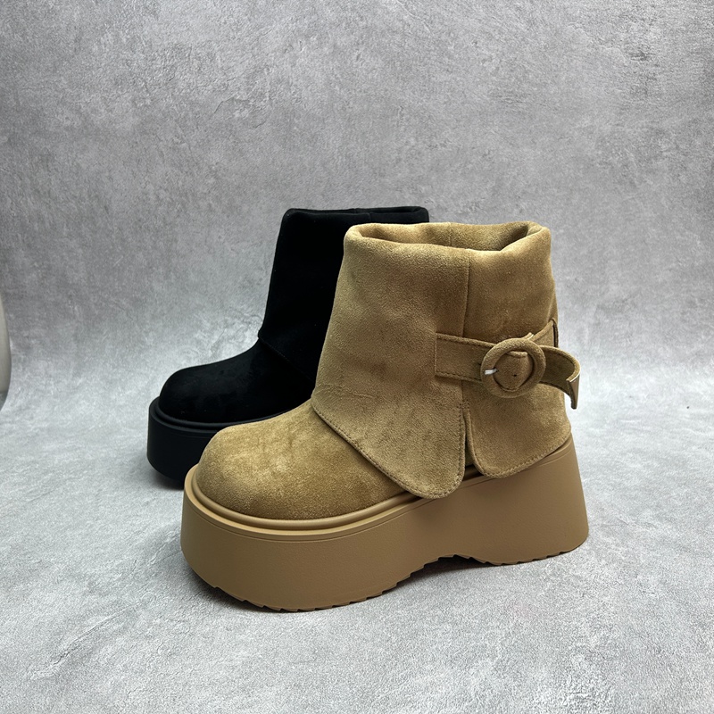 工厂2025秋冬断码超纤女鞋搭扣套筒厚底休闲舒适保暖时尚套脚短靴