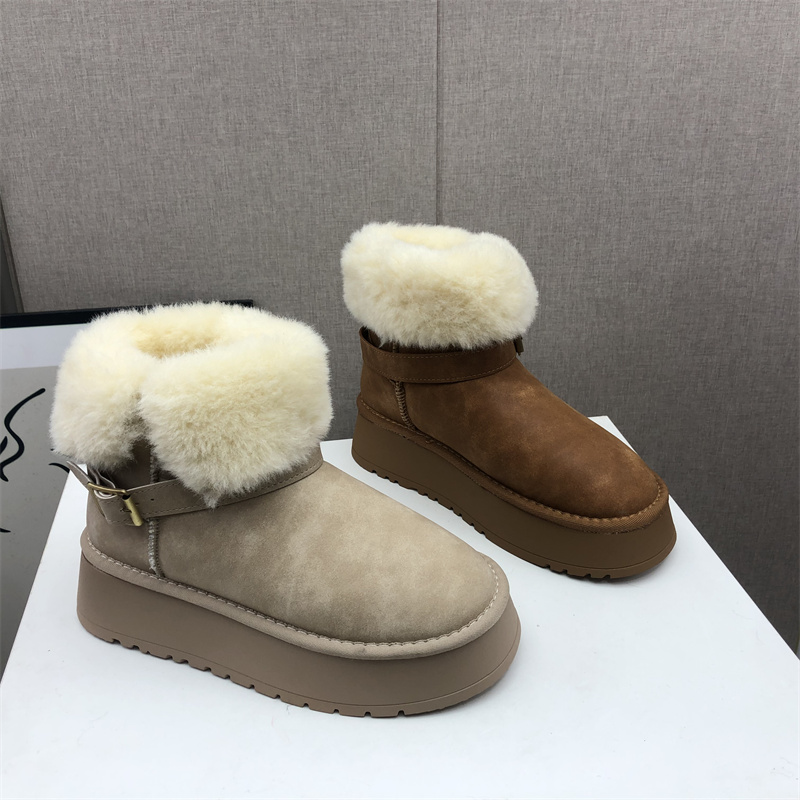 工厂2025秋冬断码超纤女鞋雪地靴厚底休闲舒适保暖时尚套脚短靴