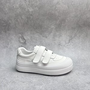 工厂断码真皮运动鞋女2026春季新款魔术贴女鞋圆头厚底增高休闲鞋