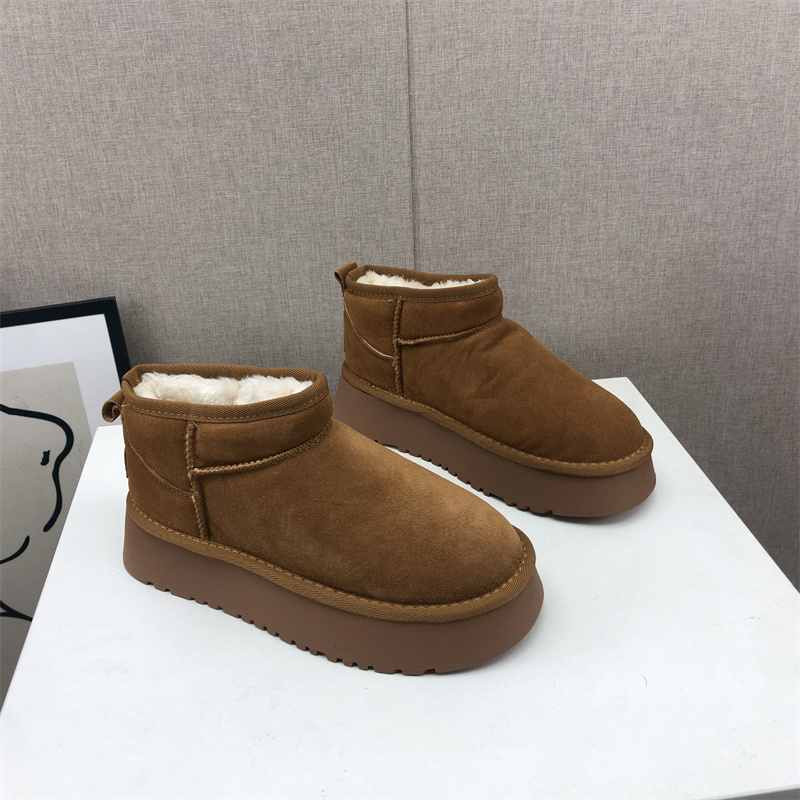雪地靴牛皮厚底套脚绒里舒适短靴