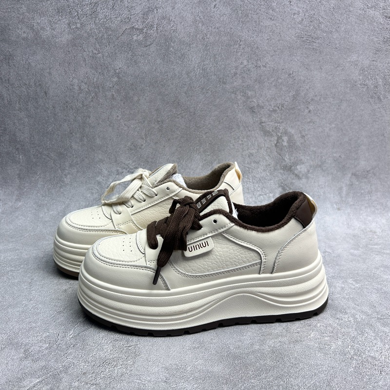 工厂断码pu运动鞋女2025秋季新款系带加棉学生厚底增高女板鞋