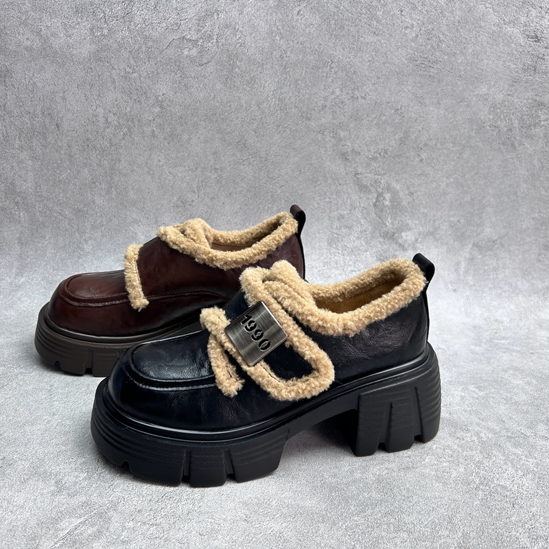 2025断码秋冬真皮新款女鞋厚底休闲深口时尚乐福鞋牛皮百搭女单鞋