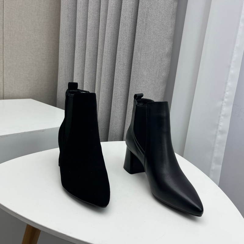 2025断码真皮秋冬新款女鞋粗跟短靴工厂时尚牛皮套脚绒里女靴子