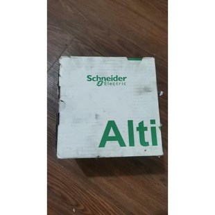 施耐德变频器ATV310H037N4A 3议价 0.37KW