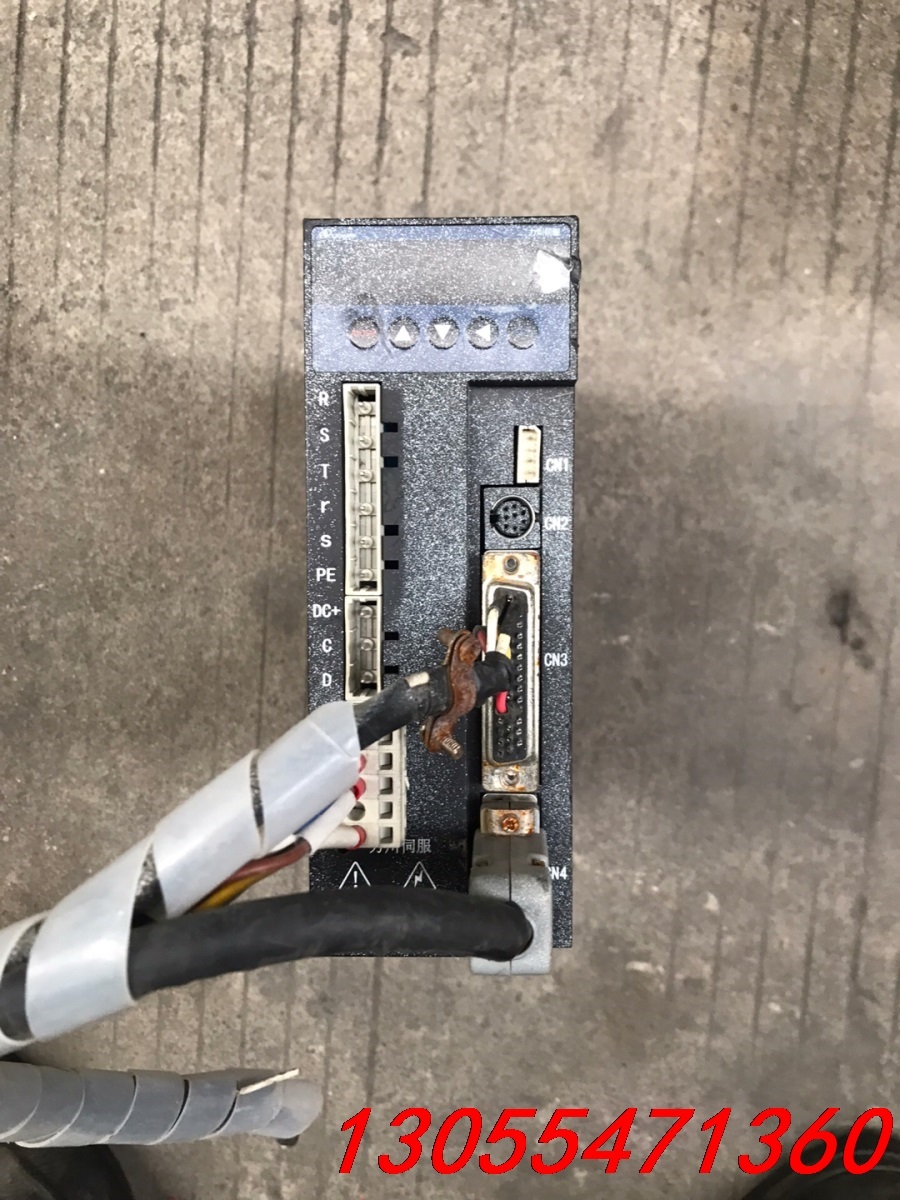 议价力川伺服驱动器 LCDB2-042002-LB622 400