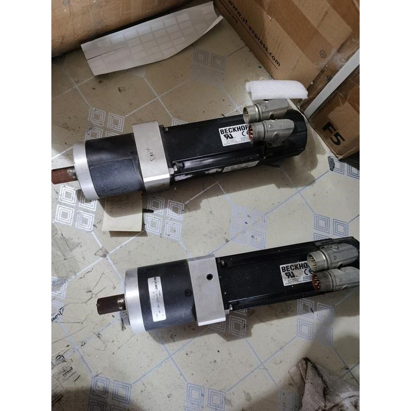 倍福电机AM3033-0C41一0000议价