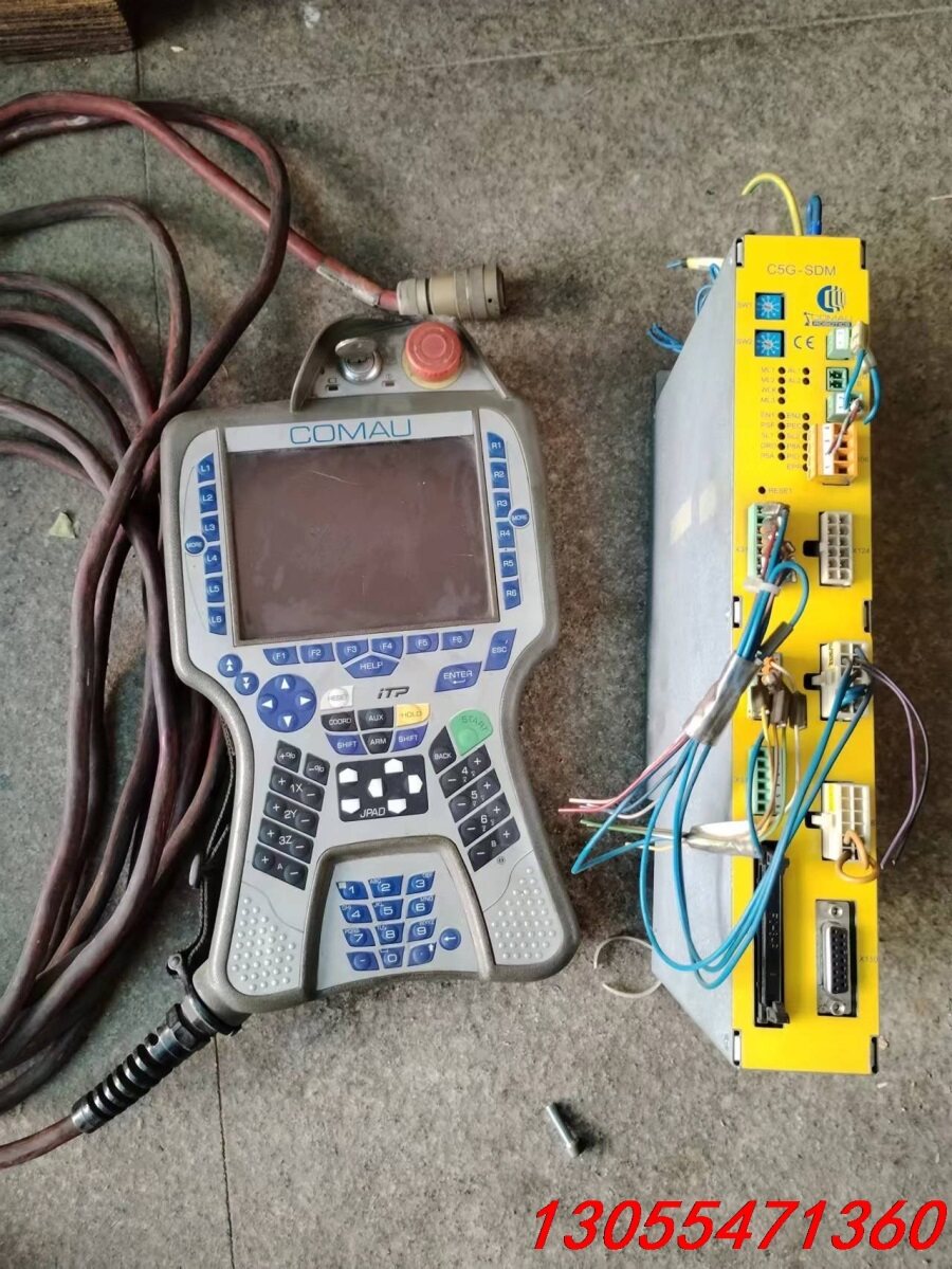 议价COMAU柯马控制器C5G-SDM，功能包好，成色如图，要的