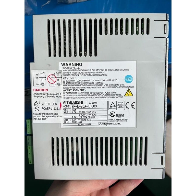 三菱伺服驱动器MR-E-20A-KH003 200W议价