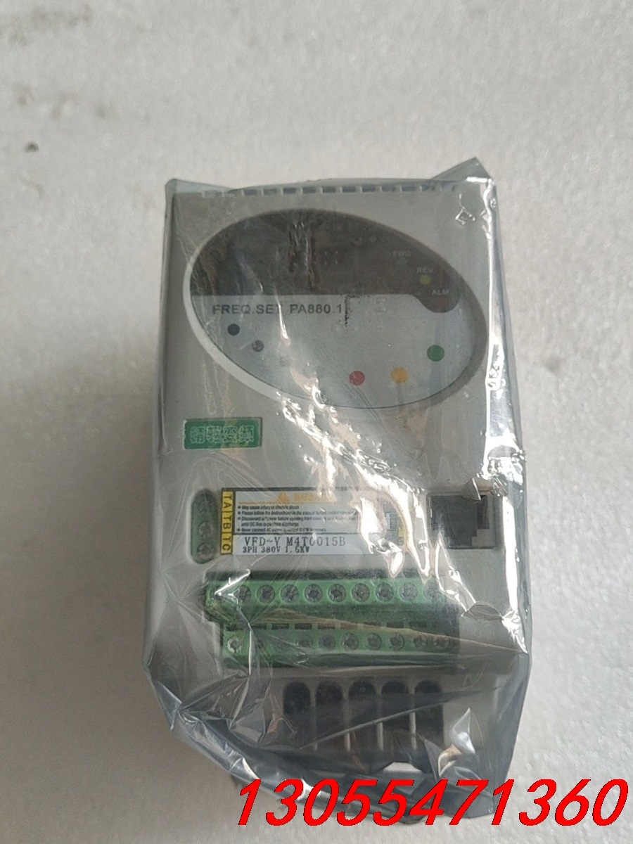 议价全新无包装精区变频器VFD-V M4T0015B 1.5kw