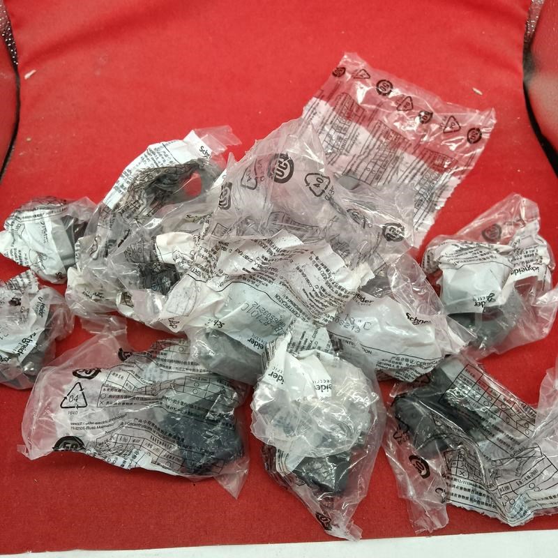 施耐德按钮辅助触点 常开触点ZB2BE101C常闭触点ZB2议价