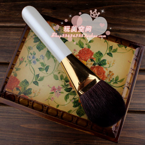 玩美空间镇店之宝珠光白釉杆扁头散粉刷羊毛腮红刷大号化妆刷定妆,彩妆/香水/美妆工具,化妆刷,淘宝优惠券,粉丝福利购,淘宝优惠卷