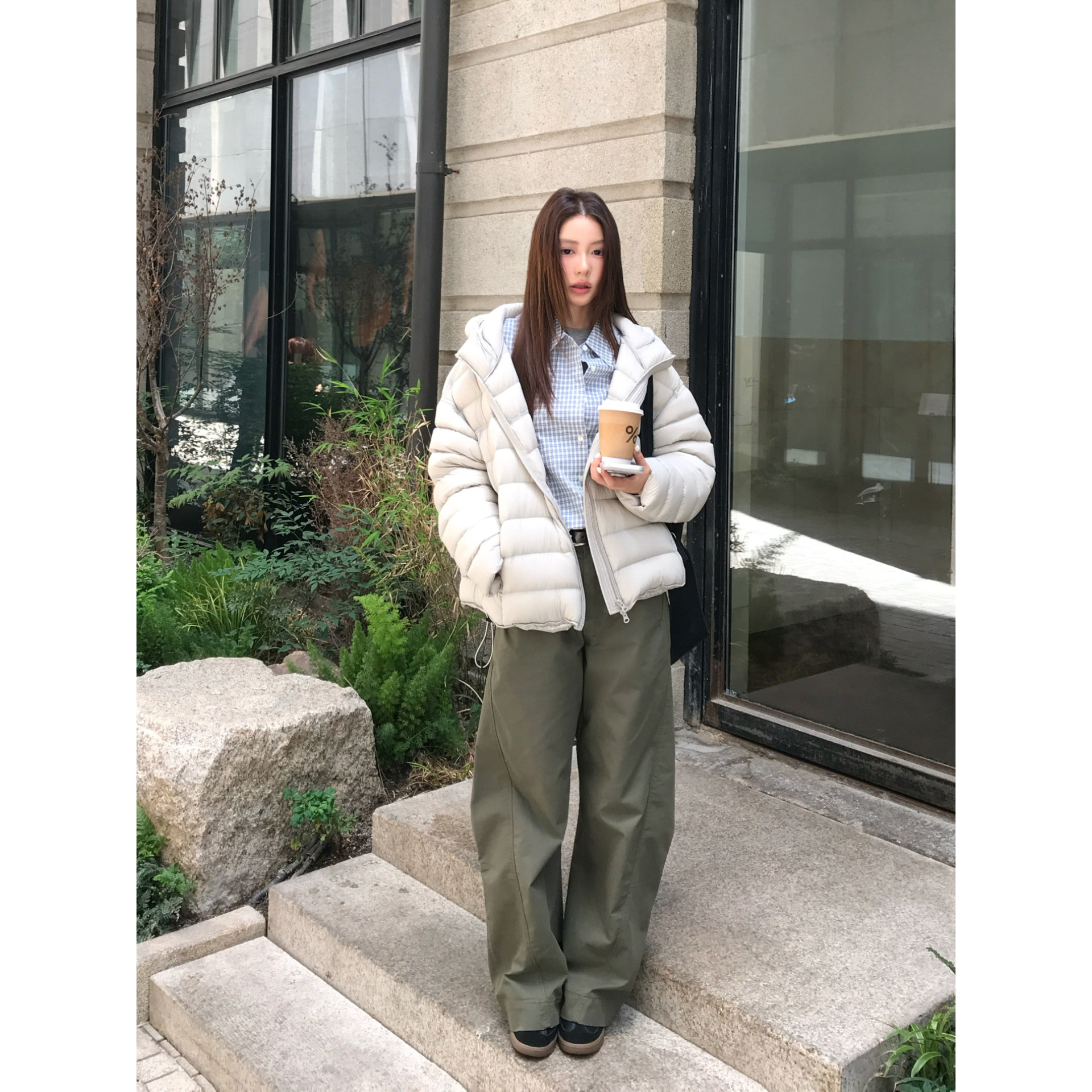 Halo Luu 军绿色弯刀裤女秋季新款复古长裤宽松显瘦休闲裤子