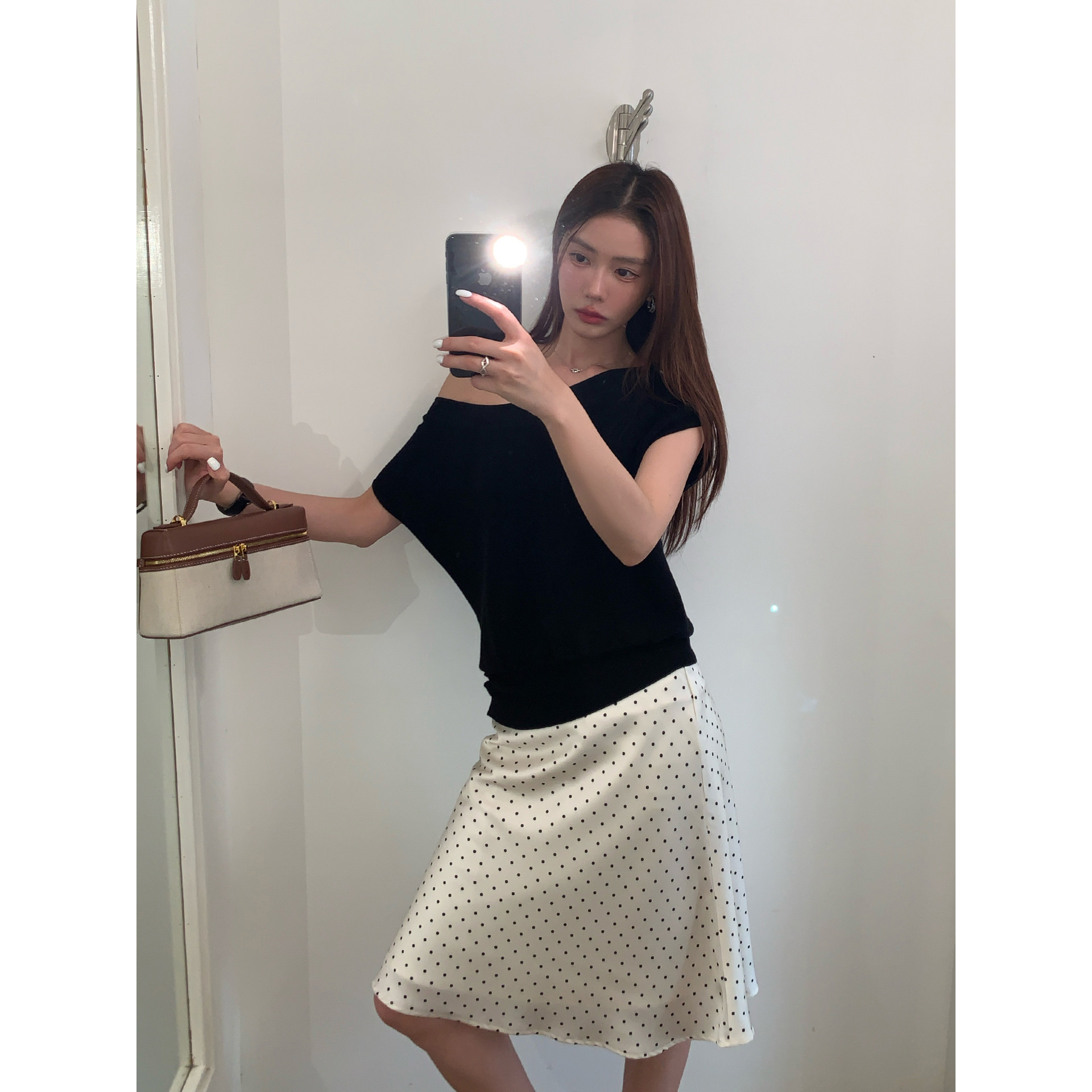 Halo Luu 白色波点鱼尾裙女夏季新款缎面半身裙中长款a字包臀裙