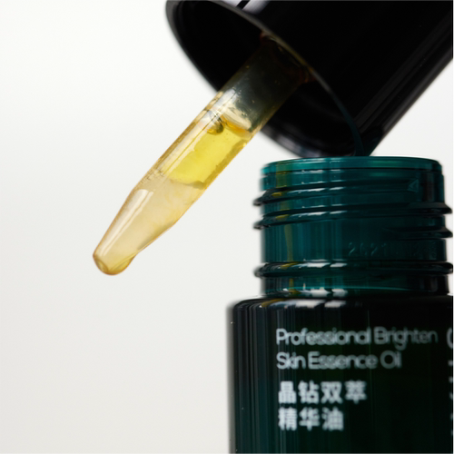 577晶钻双萃精华油20ml  白白效果比377更厉害 每次摇匀后使用