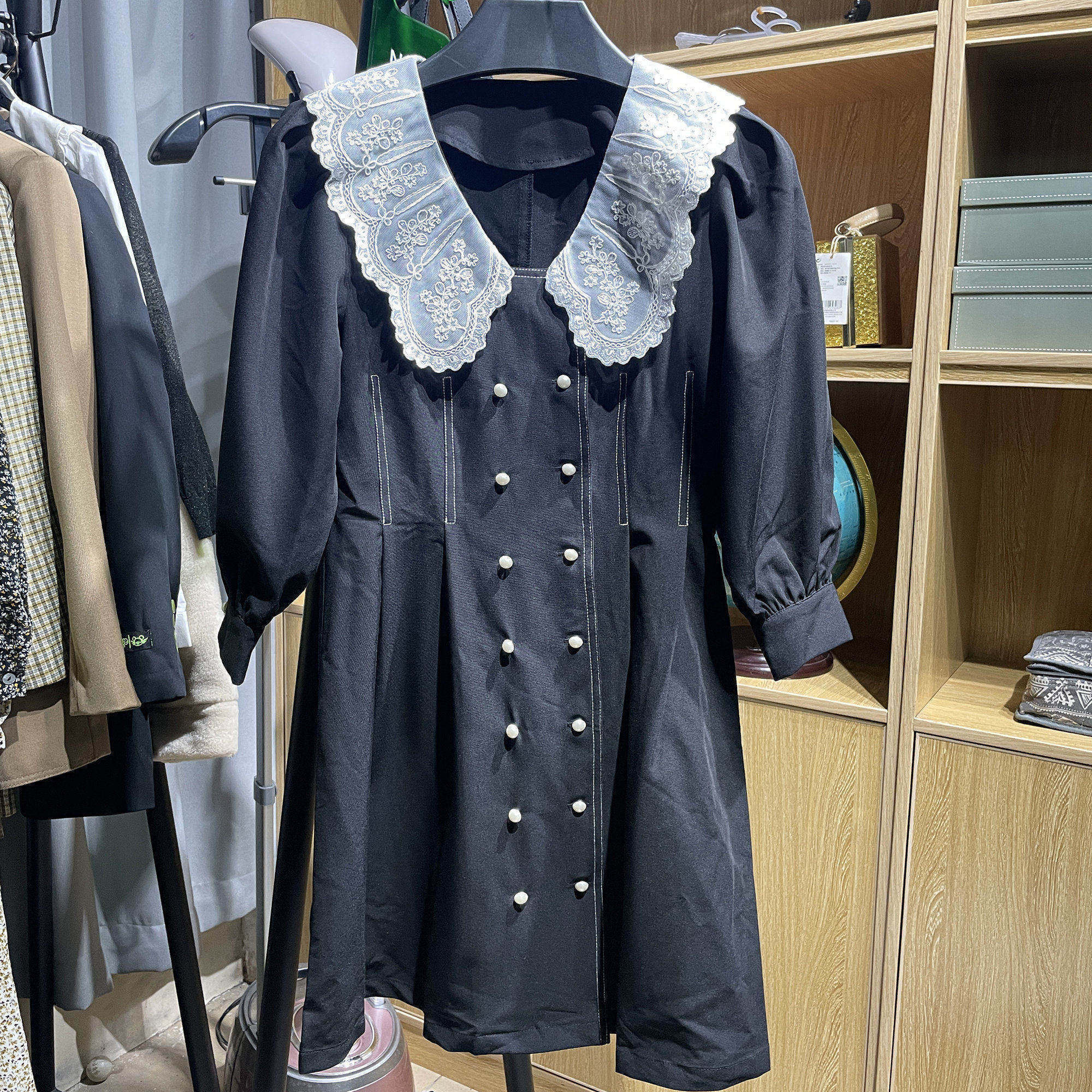 [五]兰米特卖法式小香风娃娃领连衣裙女春秋新款双排扣宽松裙子