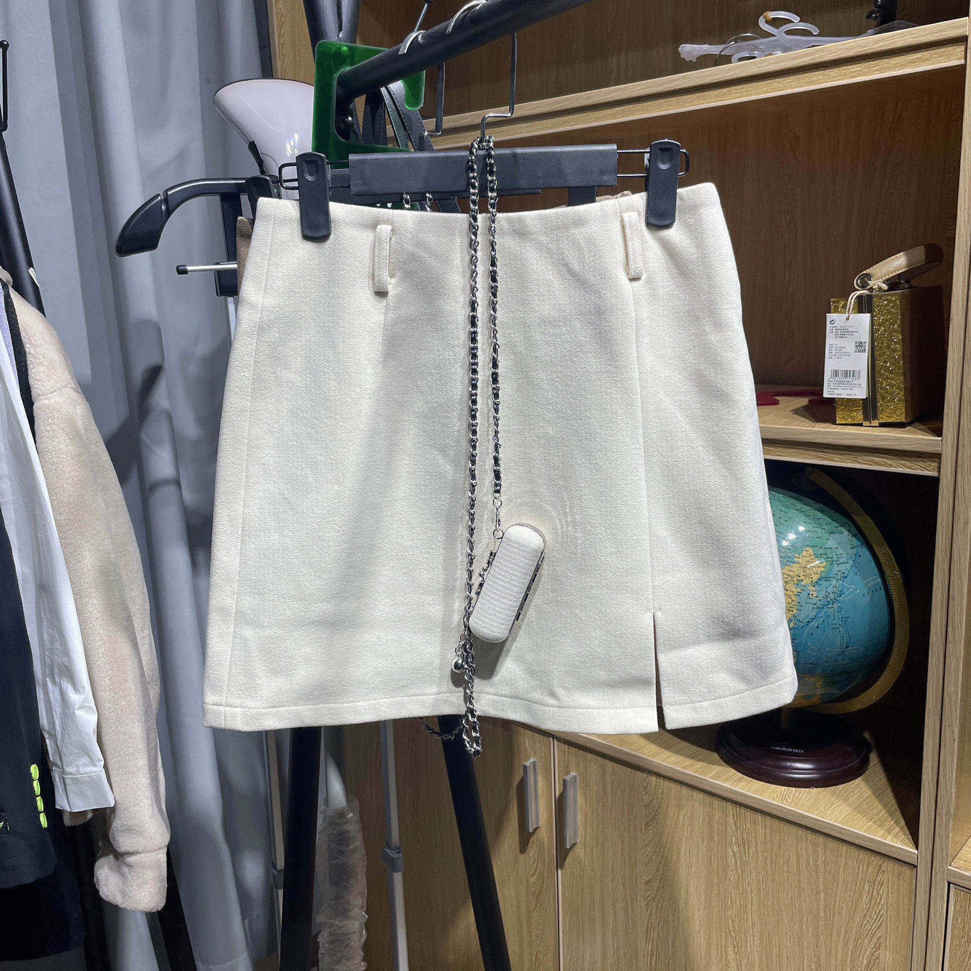 [五]兰米特卖冬季新款设计感高腰半身裙女A字开叉短裙配链条包潮