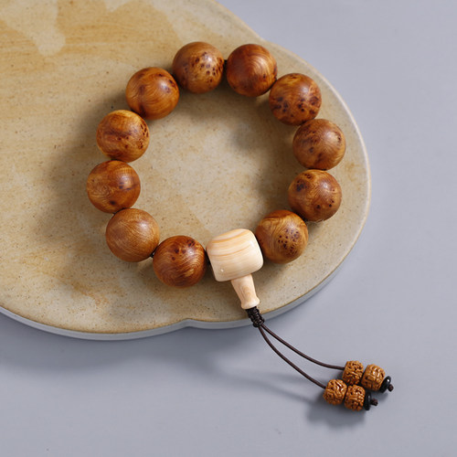 太行山陈化料满瘤疤配饰崖柏手串