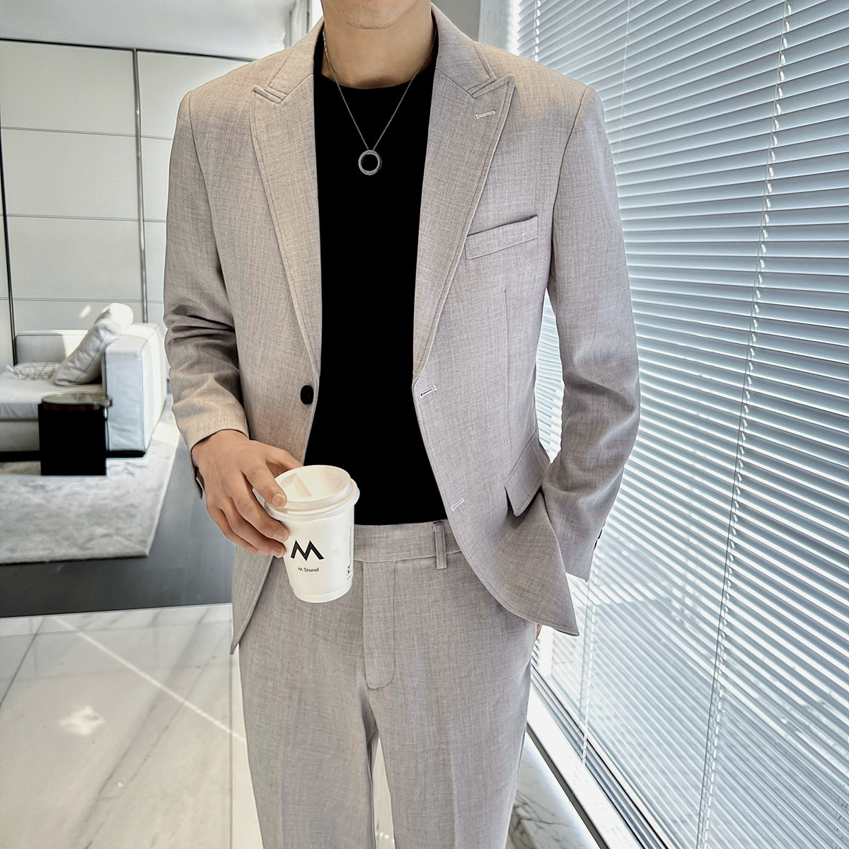年轻清爽简洁弹力面料修身百搭两扣西服套装LJT143/P230,男装西服套装,电商A428