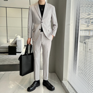年轻清爽简洁弹力面料修身百搭 两扣西服套装   LJT143/P230图片