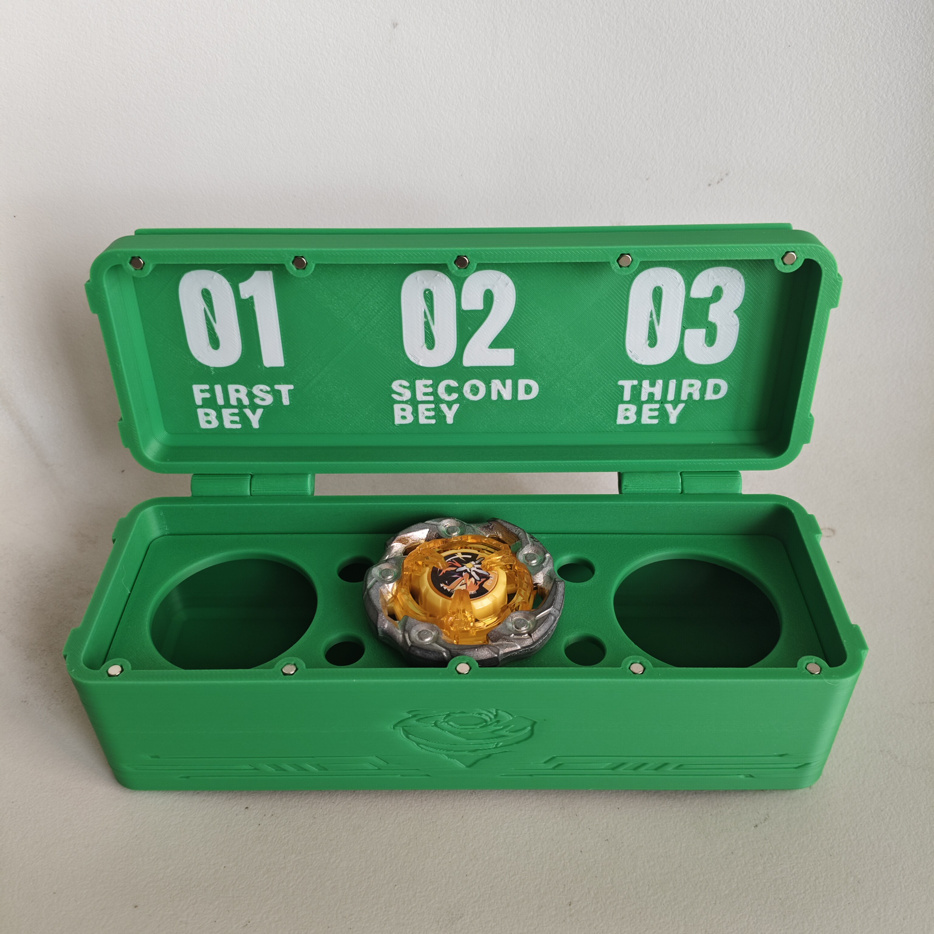 陀螺收纳盒适用beybladex战斗陀螺收纳盒爆旋陀螺磁吸式收纳盒图片