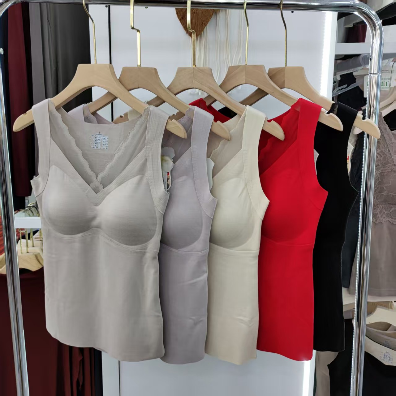 秋冬新款带胸垫蕾丝领保暖女背心