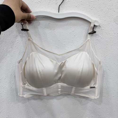 轻薄聚拢美背内衣女缎面时尚文胸
