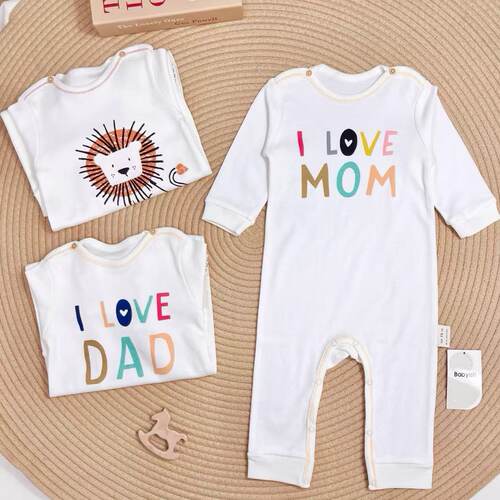 I LOVE MOM/DAD字母印花婴儿A类连体衣男女宝宝长袖爬服哈衣外穿