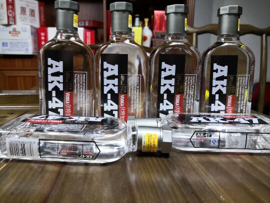 ak47洋酒 伏特加 150ml*6瓶 40%vol AK-47包邮