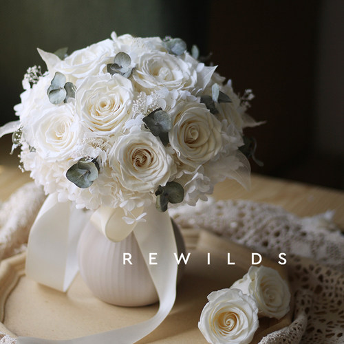 白色系永生花婚礼领证精致清新