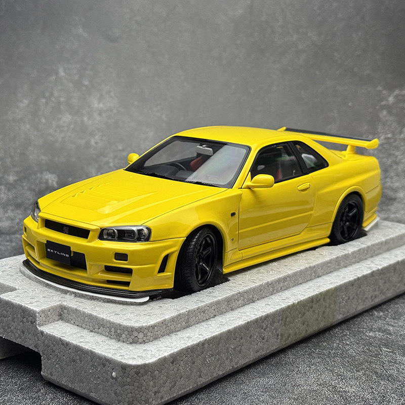 MOTORHELIX 1/18 尼桑Nissan Skyline GT-R (R34)  合金汽车模型