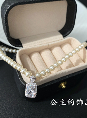 欧比雅比 气质轻奢小众高级感仿珍珠镶锆石长方形颈链短锁骨项链