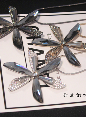 水晶镶钻花朵长款毛衣链