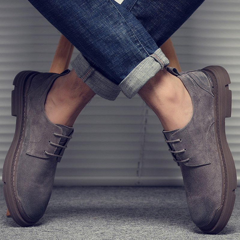 영국 복고풍 남성 캐주얼 가죽 신발  가죽 부드러운 단독 양털 유행 신발 유행과 다목적 2024 새로운 가을 겨울 남성 신발