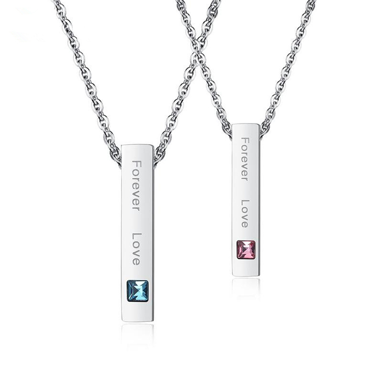韓版方牌白鋼吊墜 雕刻英文鑲鑽粉藍色锆石 钛鋼男女情侶項鏈飾品在類目 飾品/流行首飾/時尚飾品新, 項鍊中 - 來自Buy2taobao.com提供專業的淘寶代購服務